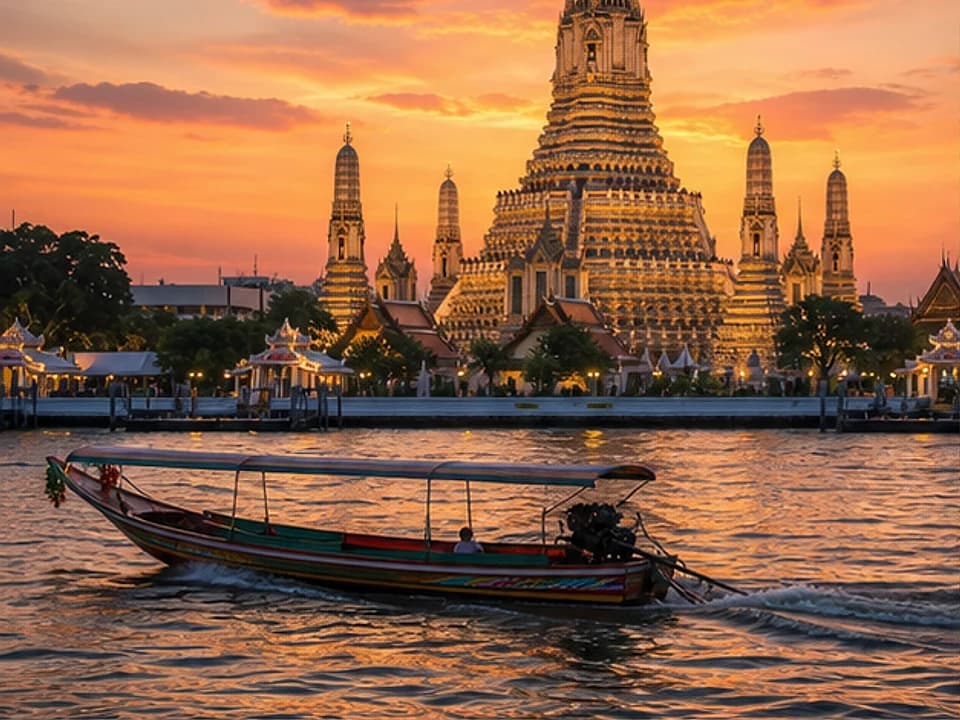 Eat through Chinatown experience in Bangkok